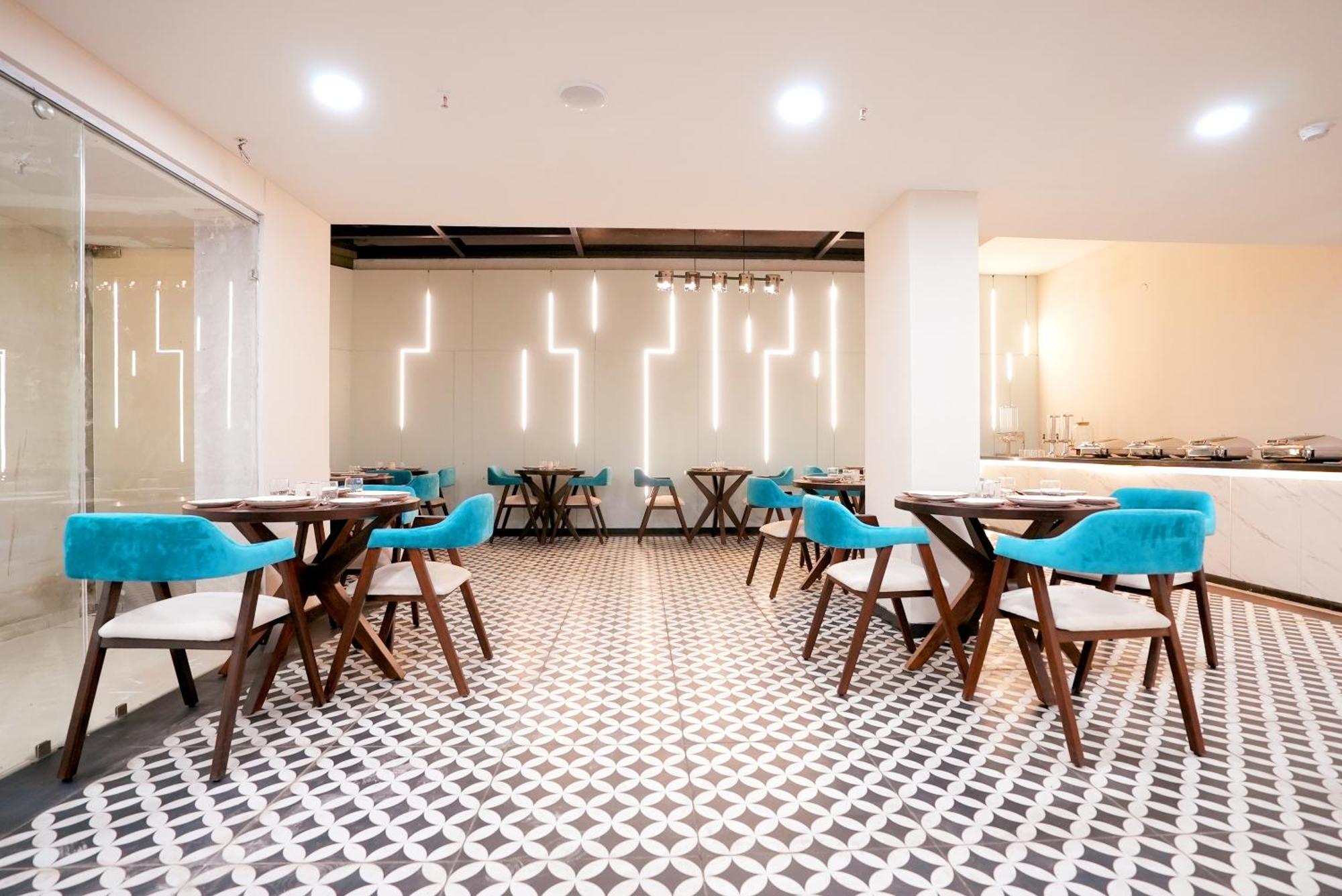 Hotel Limon & Banquet Sector 29, คูร์เคาน์ ภายนอก รูปภาพ