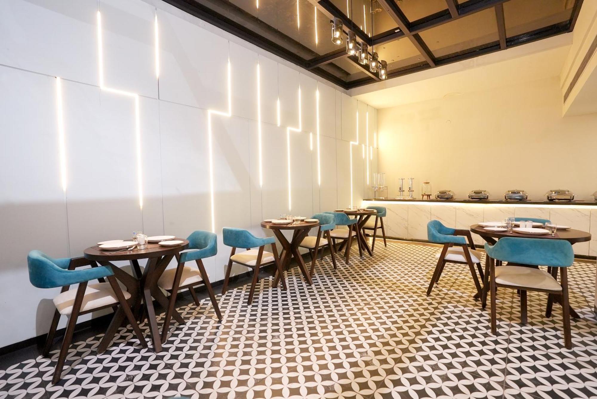 Hotel Limon & Banquet Sector 29, คูร์เคาน์ ภายนอก รูปภาพ