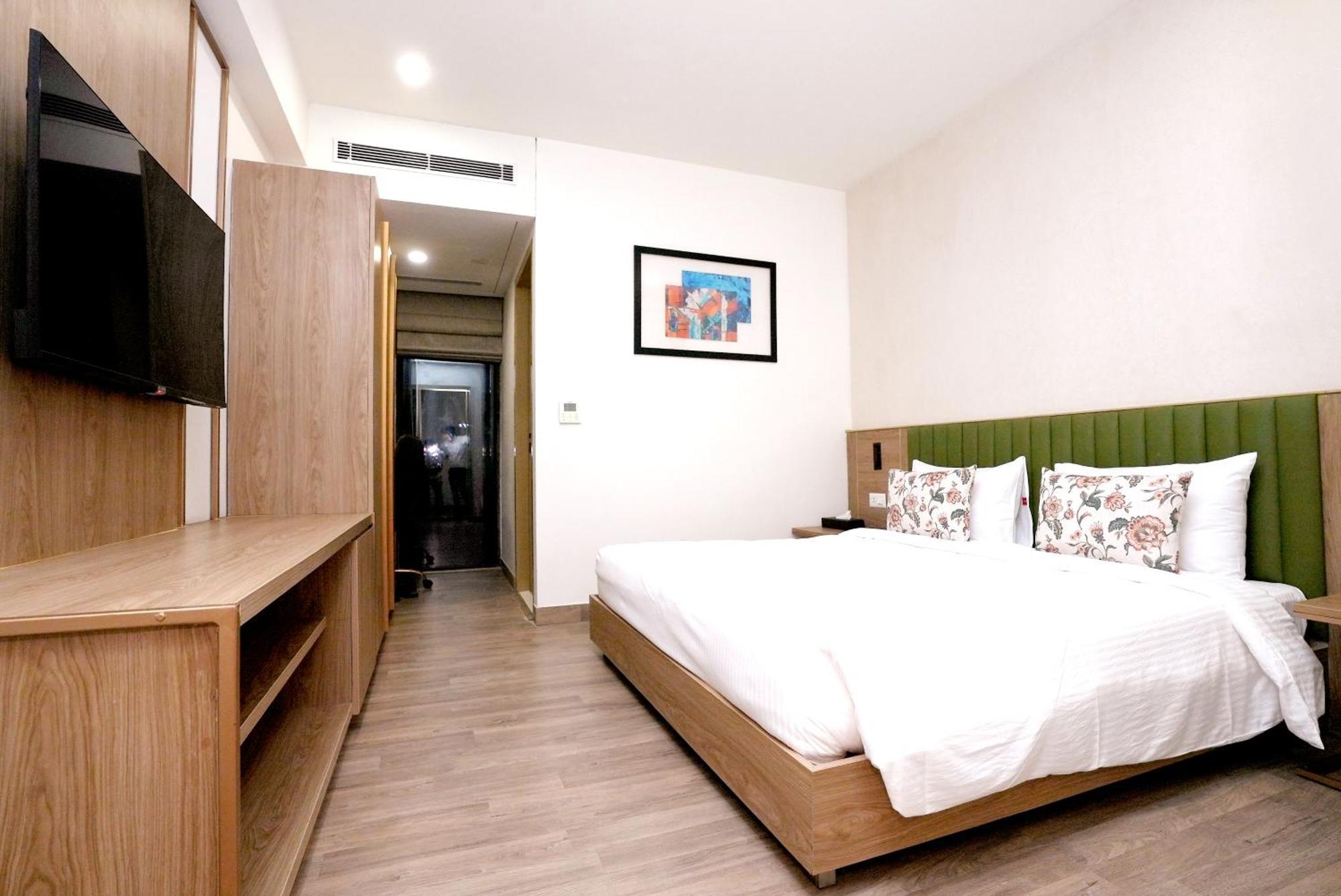 Hotel Limon & Banquet Sector 29, คูร์เคาน์ ภายนอก รูปภาพ