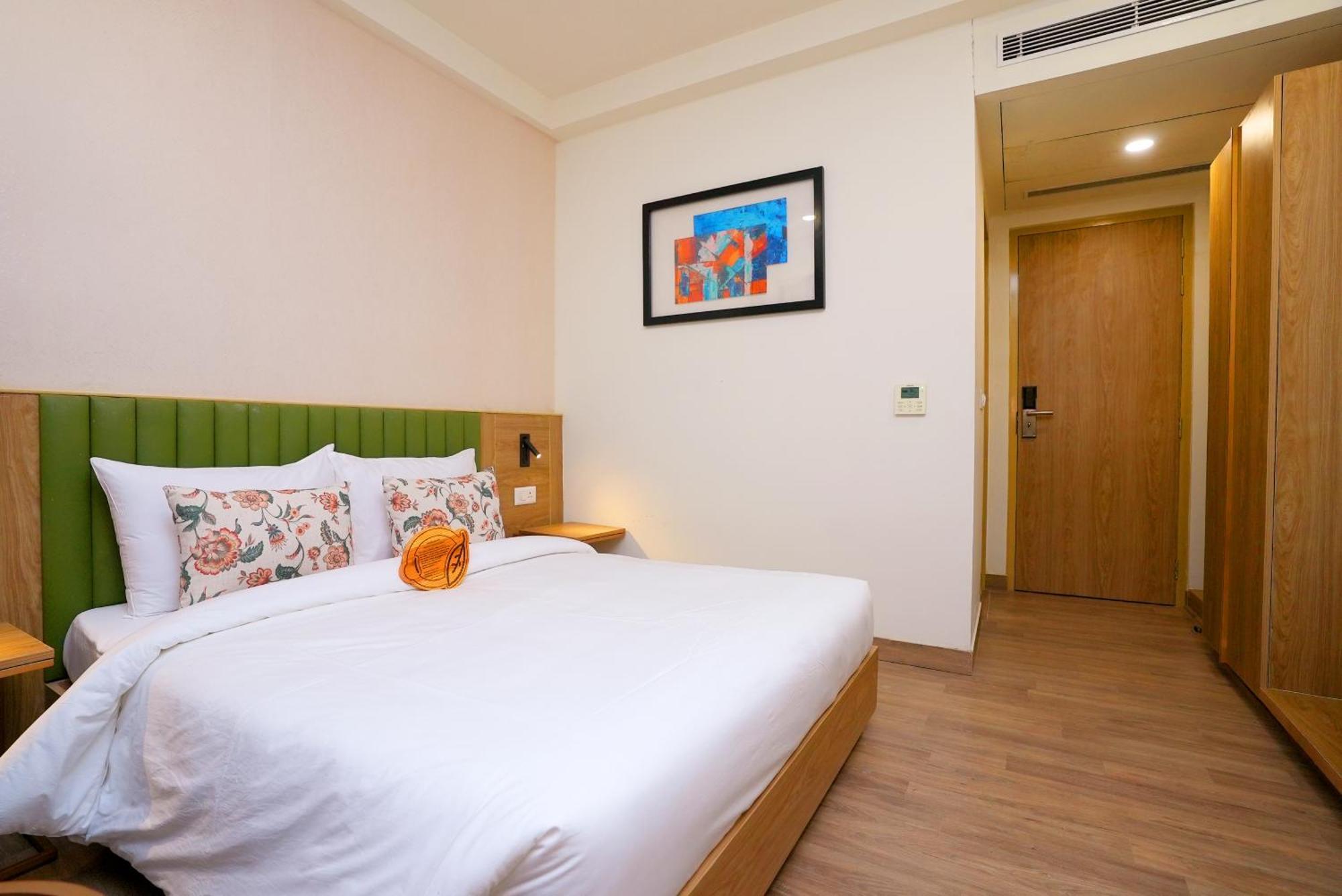 Hotel Limon & Banquet Sector 29, คูร์เคาน์ ภายนอก รูปภาพ