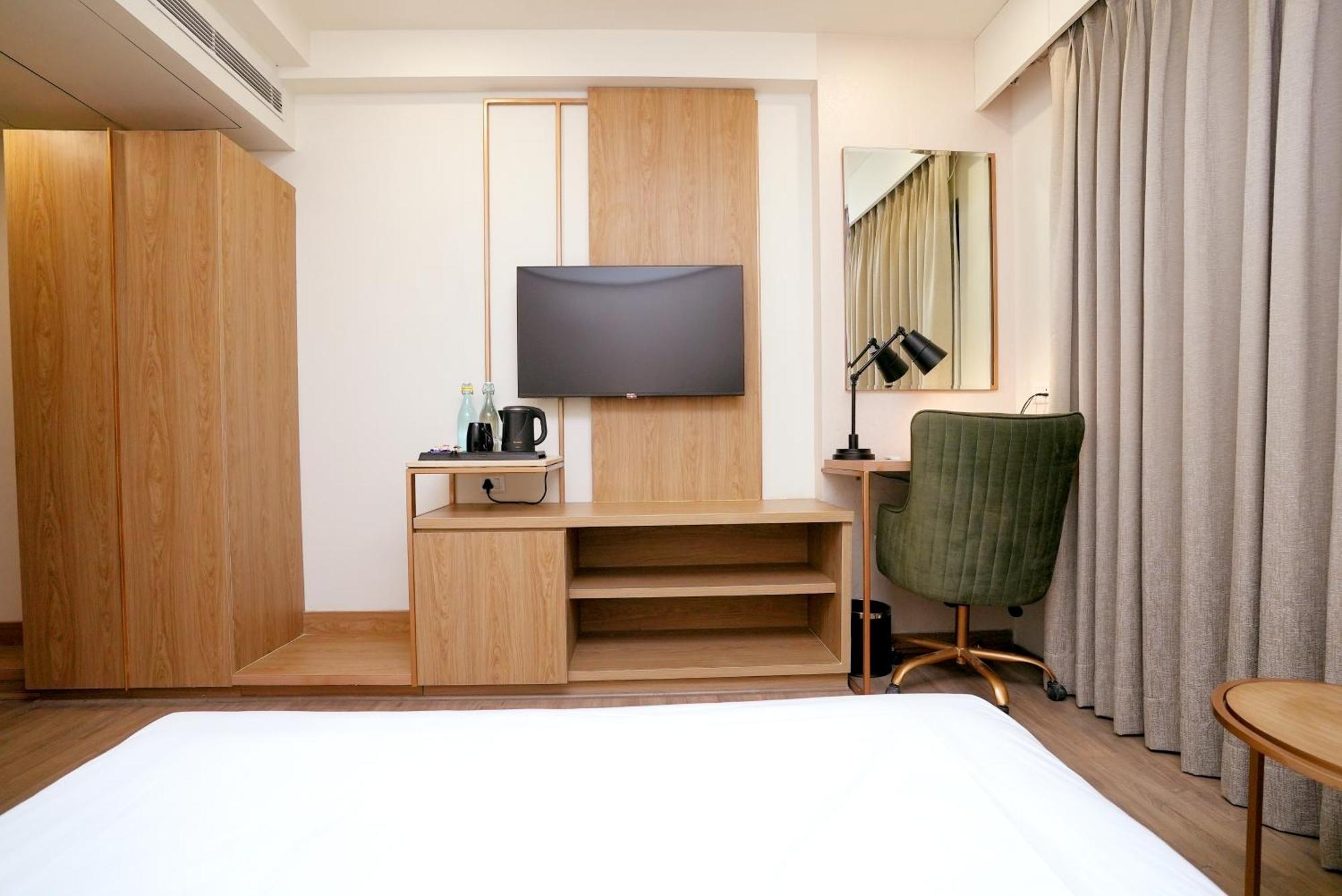Hotel Limon & Banquet Sector 29, คูร์เคาน์ ภายนอก รูปภาพ
