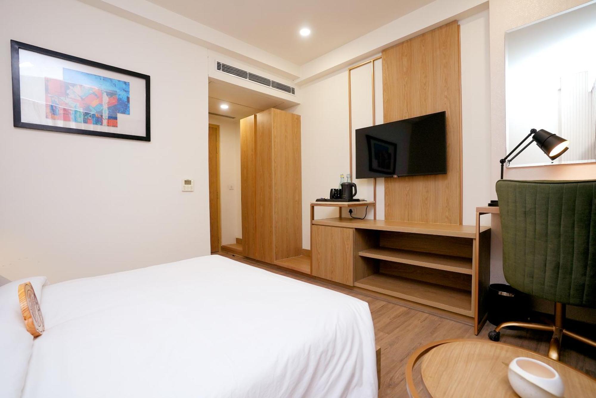 Hotel Limon & Banquet Sector 29, คูร์เคาน์ ภายนอก รูปภาพ