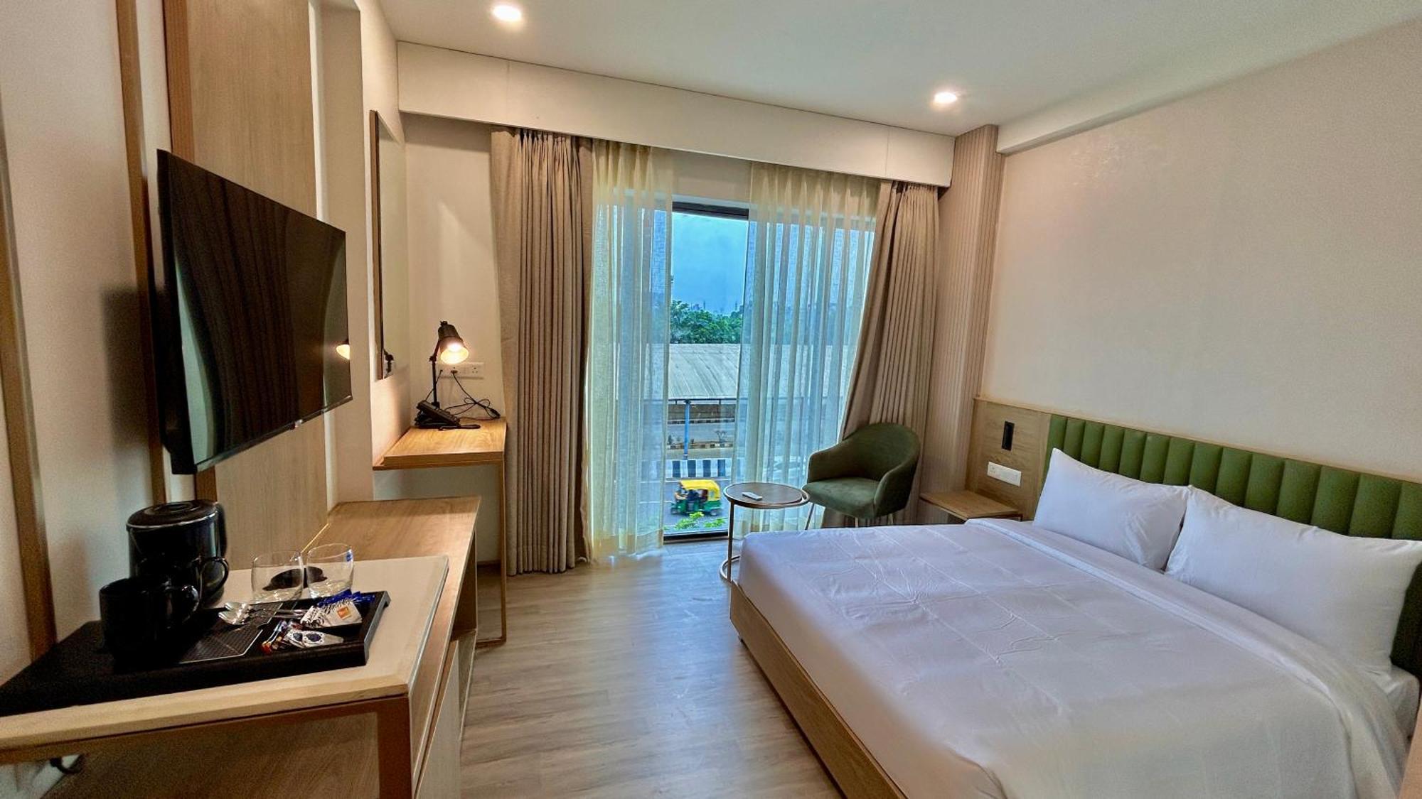 Hotel Limon & Banquet Sector 29, คูร์เคาน์ ภายนอก รูปภาพ